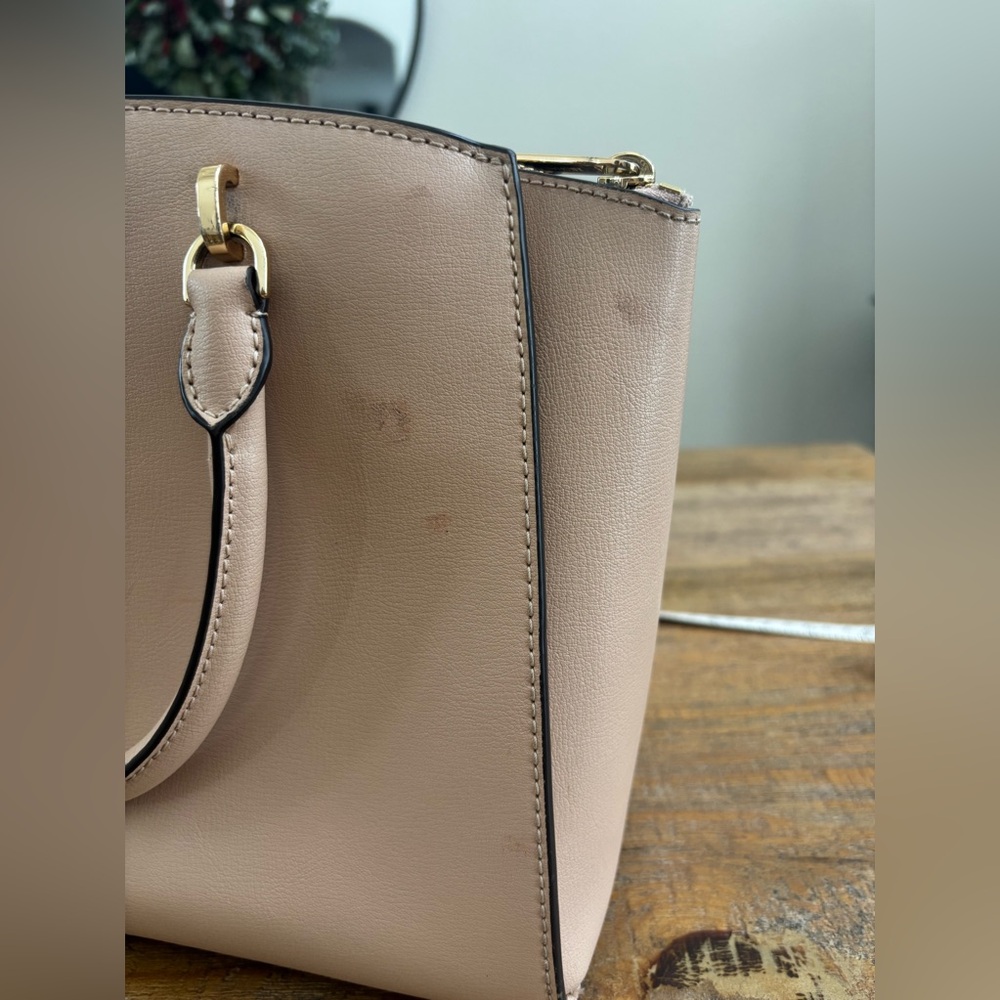 Michael Kors Tan Leather Handbag - Picture 12 of 17